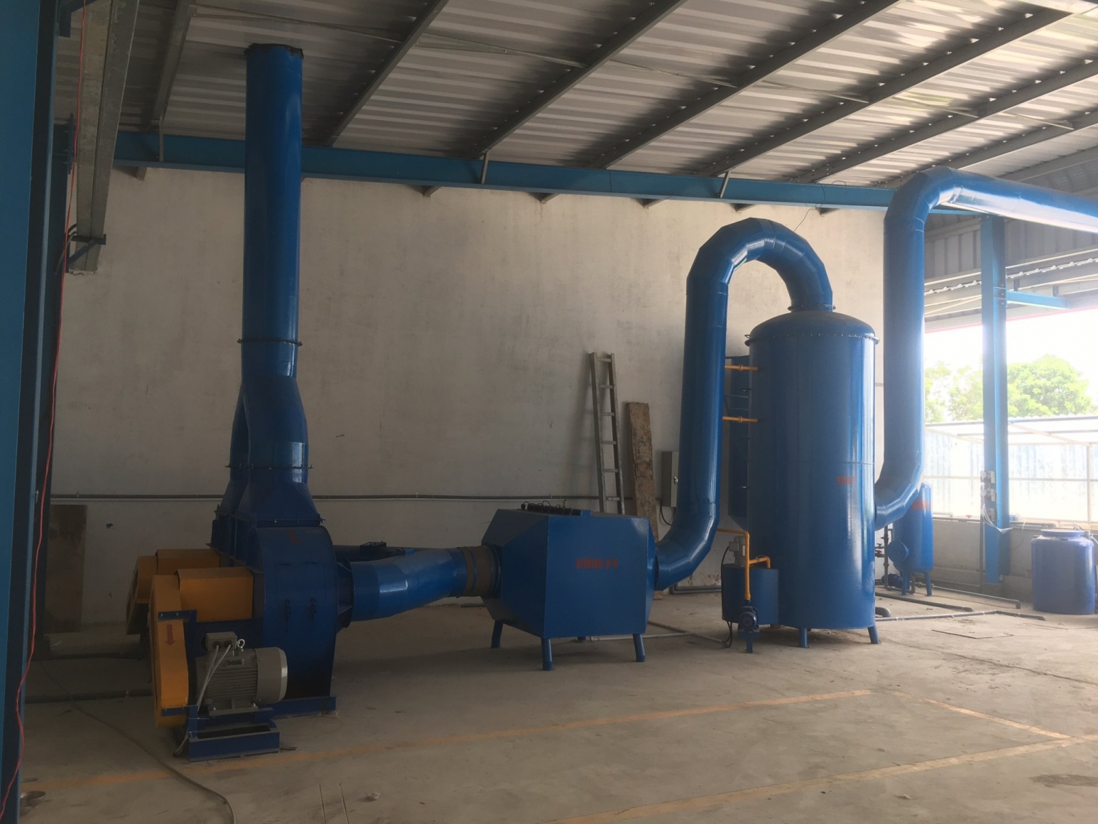 Lắp đặt hệ thống xả thải